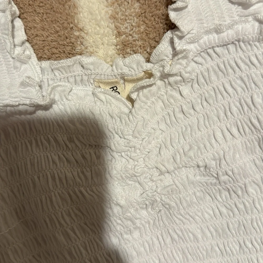 Roxy White Tank - Picture 2 of 4